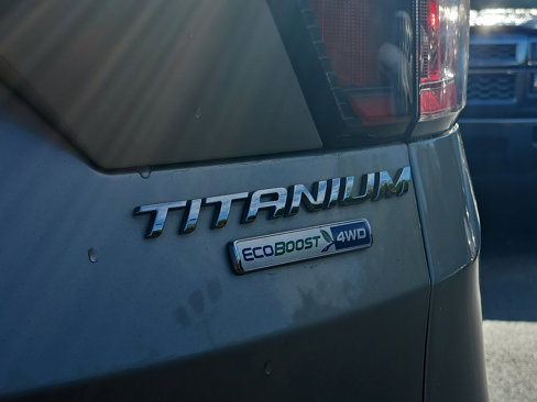 Used 2018 Ford Escape Titanium image 30