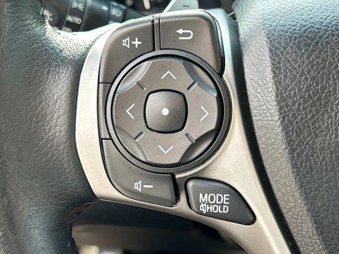 Used 2013 Toyota Camry SE image 19