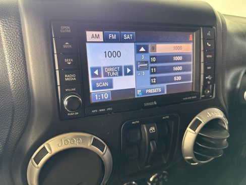 Used 2012 Jeep Wrangler Unlimited Sahara w/ Dual Top Group image 15