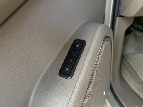 Used 2015 Chevrolet Suburban LT w/ Max Trailering Package image 16