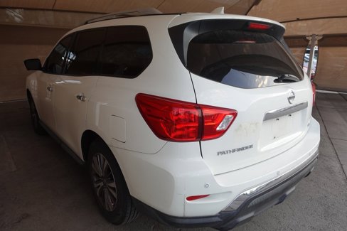 Used 2020 Nissan Pathfinder SL image 4