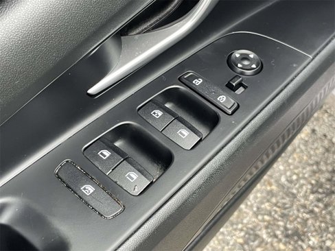 Certified 2023 Hyundai Elantra SEL image 15