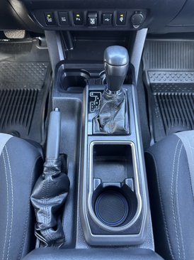 Used 2020 Toyota Tacoma TRD Off-Road image 37