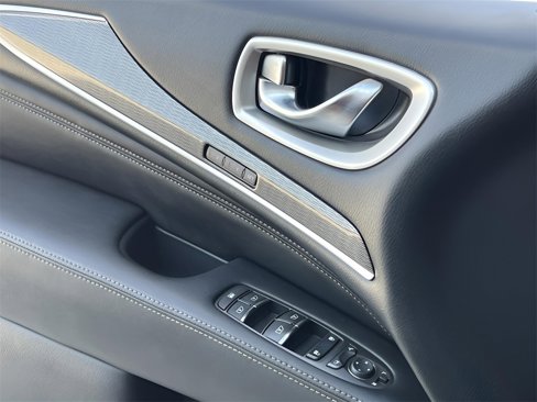 Used 2020 INFINITI QX60 Luxe image 30