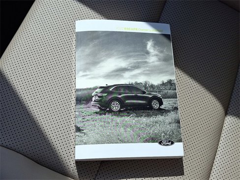 Used 2022 Ford Escape SEL w/ Technology Package image 26