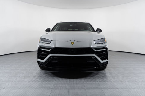 Used 2022 Lamborghini Urus image 2