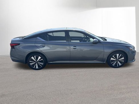 Certified 2022 Nissan Altima 2.5 SV image 32