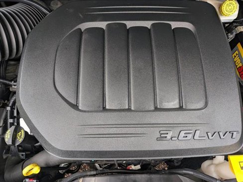 Used 2020 Dodge Grand Caravan GT image 23