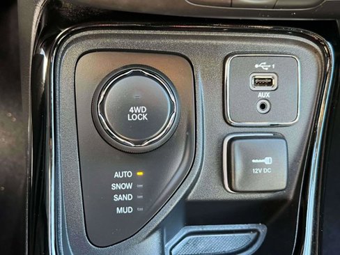Certified 2021 Jeep Compass Limited image 29