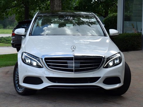 Used 2015 Mercedes-Benz C 300 4MATIC Sedan w/ Driver Assistance Package image 7