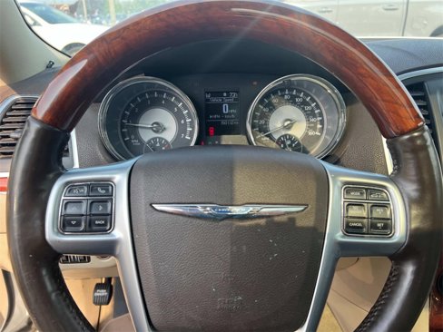 Used 2011 Chrysler 300 Limited w/ Safetytec Group image 14