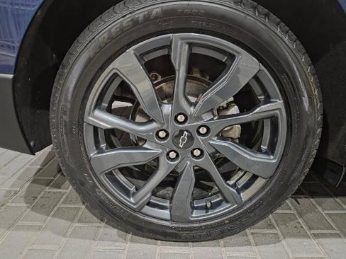 Used 2022 Chevrolet Equinox RS w/ Infotainment Package image 9