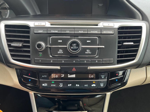 Used 2017 Honda Accord LX image 22