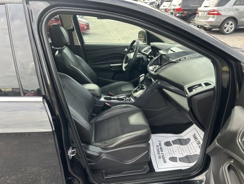 Used 2013 Ford Escape Titanium w/ Parking Technology Pkg image 9