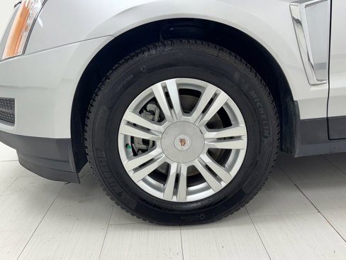 Used 2015 Cadillac SRX Luxury w/ Driver Awareness Package image 40
