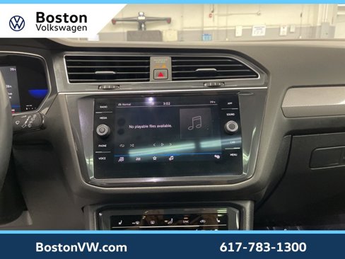 Certified 2022 Volkswagen Tiguan SE image 21