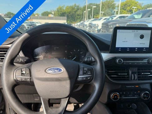Used 2020 Ford Escape SE image 6