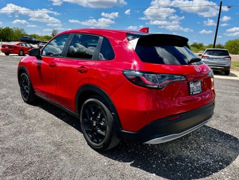 Used 2025 Honda HR-V Sport image 8