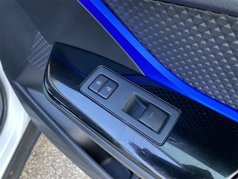 Used 2021 Toyota C-HR XLE image 33
