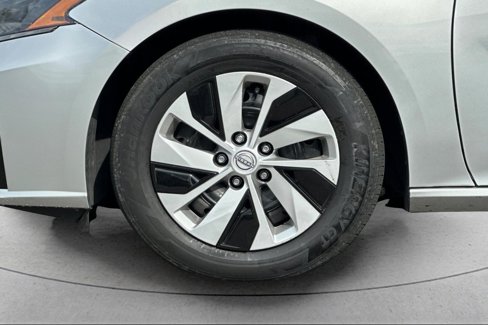 Used 2023 Nissan Altima 2.5 S image 29