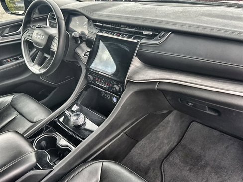 Used 2021 Jeep Grand Cherokee L Limited image 27