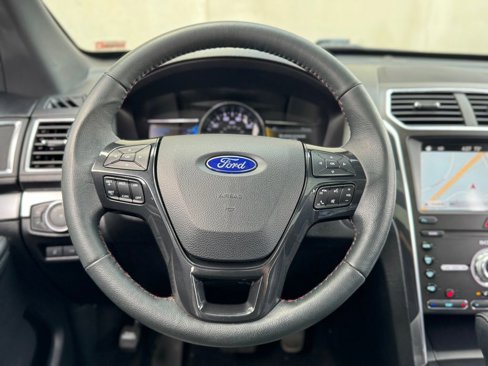 Used 2019 Ford Explorer Sport image 5