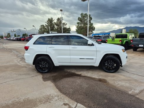 Used 2019 Jeep Grand Cherokee Altitude image 5