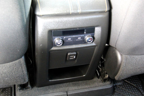 Used 2021 Chevrolet Traverse LS image 18