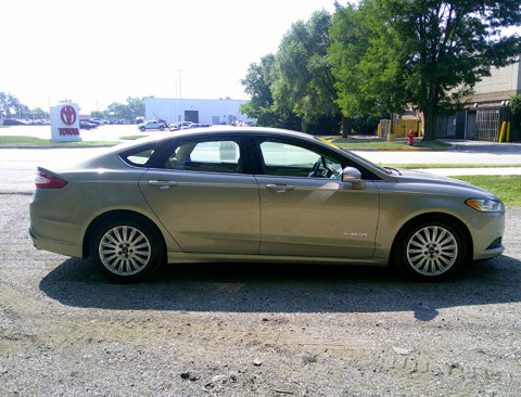 Used 2015 Ford Fusion SE image 8