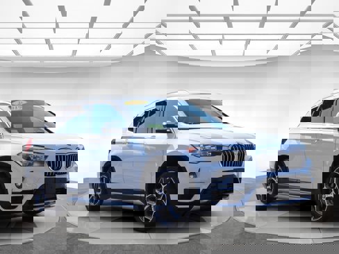 Used 2019 BMW X1 xDrive28i image 3