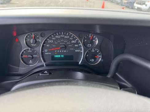 Used 2023 GMC Savana 2500 w/ Driver Convenience Package image 12