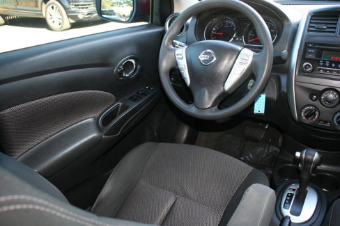 Used 2017 Nissan Versa SV image 17