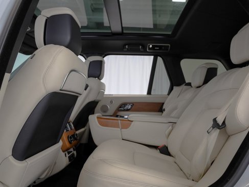 Used 2020 Land Rover Range Rover Autobiography image 31