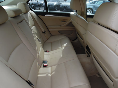 Used 2011 BMW 535i xDrive Sedan image 19