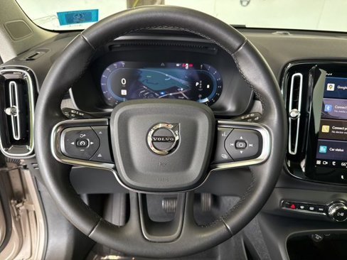 Certified 2024 Volvo XC40 B5 Plus w/ Climate Package image 12