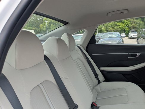 Used 2023 Hyundai Sonata SEL w/ Cargo Package image 33