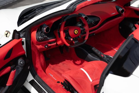Used 2023 Ferrari F8 Tributo image 5