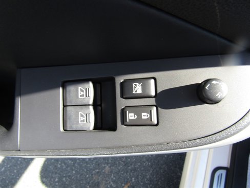 Used 2010 Nissan Altima 3.5 SR w/ Leather Pkg image 19