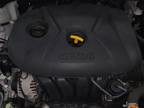 Used 2016 Hyundai Elantra GT image 30