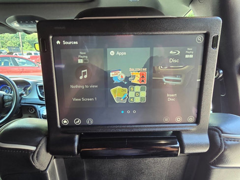 Used 2018 Chrysler Pacifica Limited w/ S Appearance Package image 28