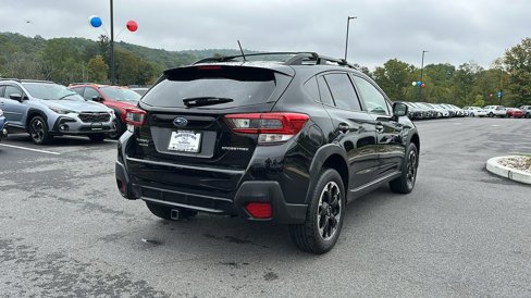 Certified 2023 Subaru Crosstrek 2.0i image 3