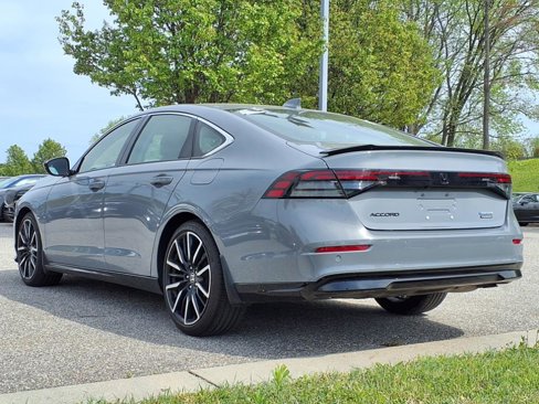Used 2023 Honda Accord Touring image 6