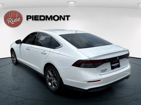 Used 2023 Honda Accord EX image 9