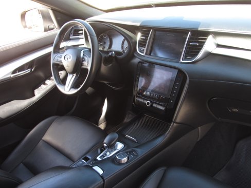 Used 2021 INFINITI QX50 Luxe w/ Appearance Package image 10