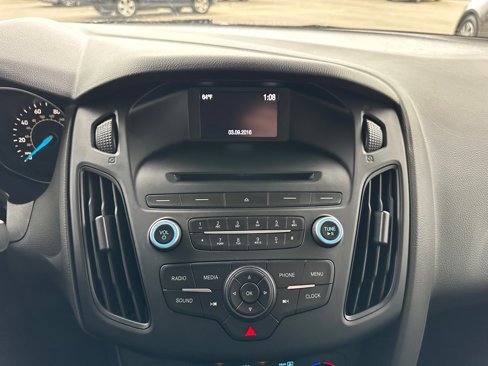Used 2016 Ford Focus SE image 24