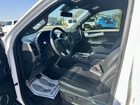 Used 2021 Ford Expedition XLT image 10