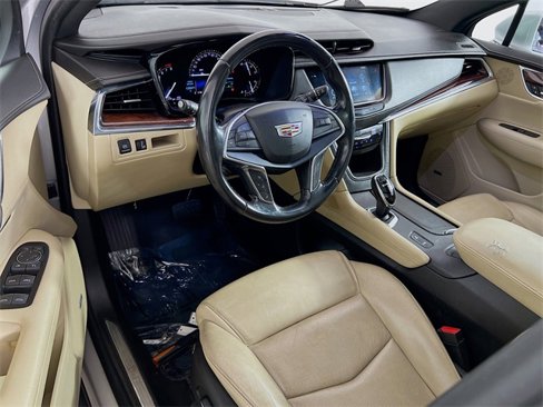 Used 2018 Cadillac XT5 Premium Luxury image 10