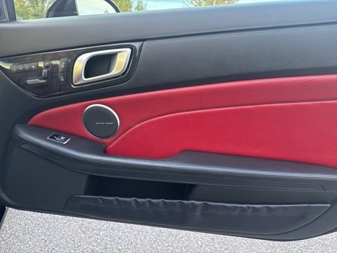 Used 2015 Mercedes-Benz SLK 250 image 22
