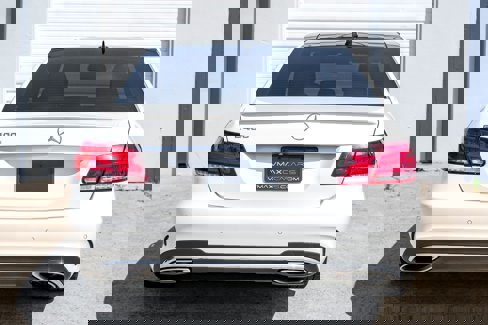 Used 2016 Mercedes-Benz E 400 Sedan image 9