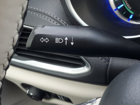 Used 2020 Chrysler Pacifica Limited w/ Advanced Safetytec Group image 15